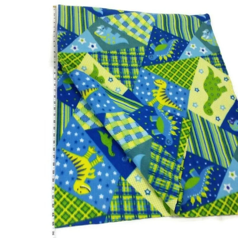Multicolor Dinosaur Patchwork Print Polyester Fleece Fabric 71x58 Craft Blanket